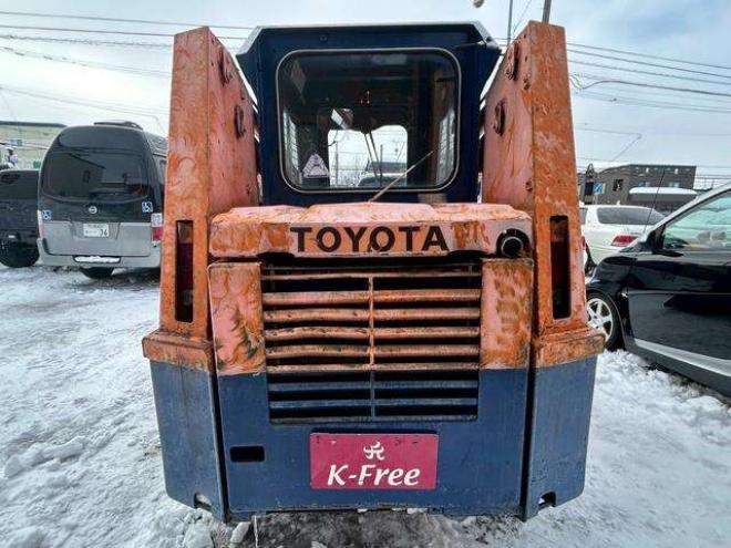 スキッドステアローダトヨタ ジョブサン8　ヒーター付き　ワイパー　冬仕様 2WD 2500