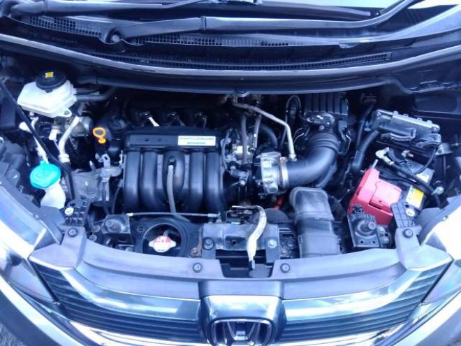 フリードハイブリッドＧホンダセンシング 4WD 4WD 1500 5Dr