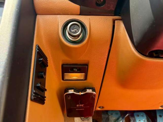ロードスター1.8 Vスペシャル　パワステ　パワーウィンドウ　エアコン　アルミホイール　ETC　ABS　横滑り防止装置 2WD 1800