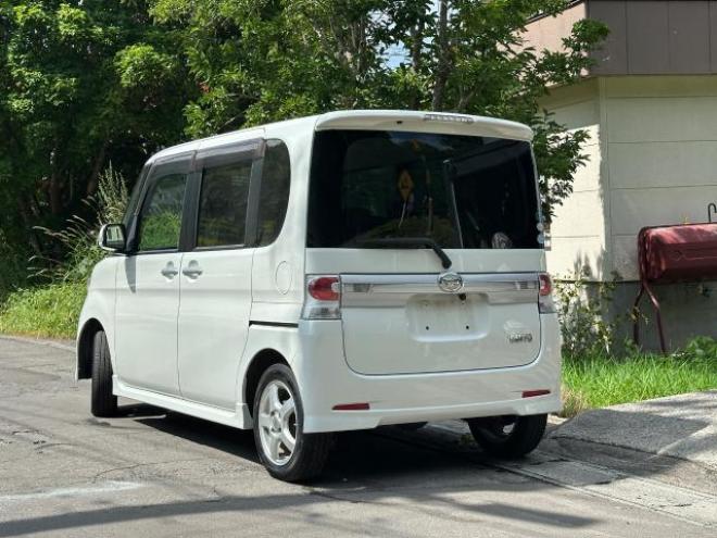 タントカスタム　X  4WD  タイミングチェーン車　バックカメラ　エンジンスターター　ナビテレビ　電動リモコンスライドドア 4WD 660 5Dr