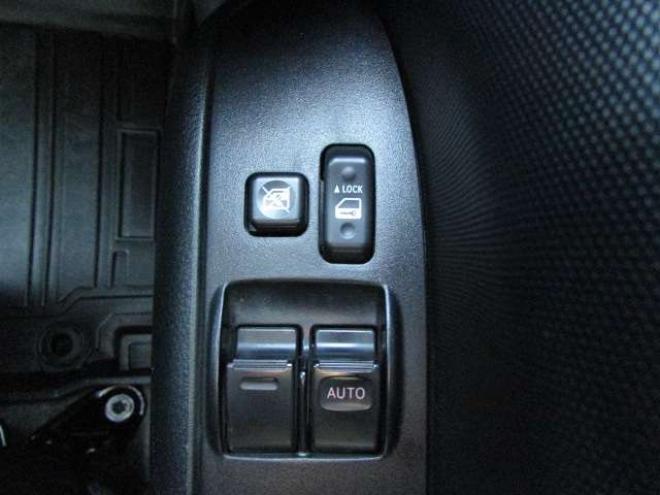 サクシードバン1.5 UL-X 4WD　TRDフロントスポイラー/ダウンサス/コーリン15インチアルミホイール/シートカバープリクラッシュセーフティー/社外ナビ/ワンセグTV/ブルートゥース/オートハイビーム/オートライト 1500