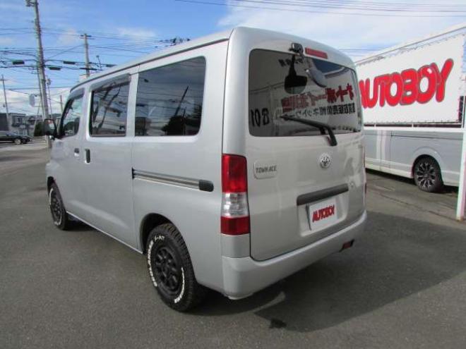 タウンエースバン1.5 GL 4WD　マッドクロス14インチアルミホイール/ジオランダーX-AT/リアヒーター/キーレス/エアコン/ABS/Wエアバッグ/パワーステアリング/パワーウィンドウ 1500