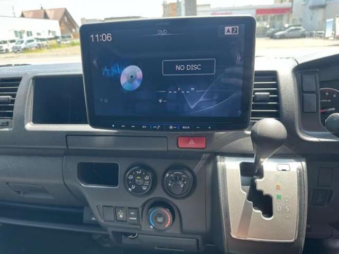 ハイエースバン2.8 DX ワイド スーパーロング ハイルーフ GLパッケージ ディーゼルターボ 4WD　2800ディーゼルターボ キーレス AC100V ベンチシート ETC 電動格納ミラー リアヒータークーラー BIGX11インチ バックカメラ　Bluetooth フルセグTV 純正エンスタ BADRUCKE18in　TOYO　H30ホワイトレター Fスポイラー 2800
