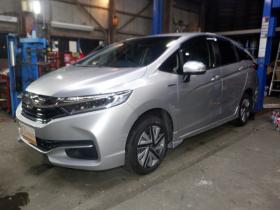 シャトル　1.5 ハイブリッド 4WD　本州仕入・ナビ・TV・B/T・Bカメラ・LEDヘッドライト・スマートキー・プッシュスタート・CTBA・ビルトインETC・ワイパーデアイサー・ 1500
