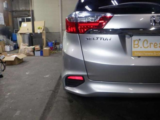 シャトル1.5 ハイブリッド 4WD　本州仕入・ナビ・TV・B/T・Bカメラ・LEDヘッドライト・スマートキー・プッシュスタート・CTBA・ビルトインETC・ワイパーデアイサー・ 1500