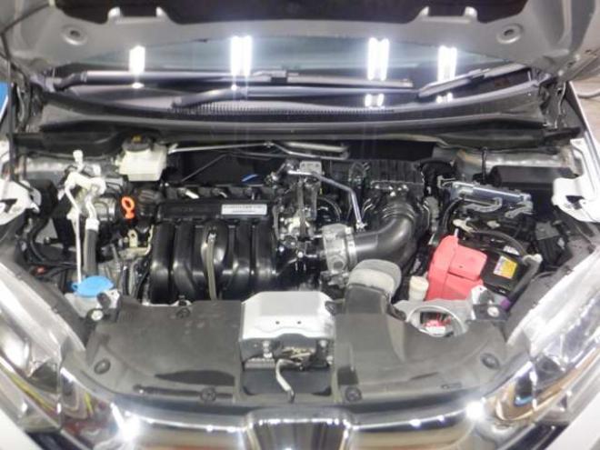 シャトル1.5 ハイブリッド 4WD　本州仕入・ナビ・TV・B/T・Bカメラ・LEDヘッドライト・スマートキー・プッシュスタート・CTBA・ビルトインETC・ワイパーデアイサー・ 1500