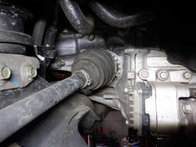 レガシィワゴン2.5 i Bスポーツ アイサイト Gパッケージ 4WD　本州仕入・後期型・ナビ・TV・B/T・ハーフレザーシート・電動シート・スマートキー・プッシュスタート・クルコン・HID・ETC・フォグランプ・アイドリングストップ・パドルシフト 2500