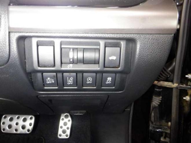 レガシィB4 2.5 リミテッド 4WD　本州仕入　4WD　ナビ　フルセグTV バックカメラ　Bluetoothオーディオ　ETC　エンスタ　全席シートヒーター　革シート　パワーシート　LEDヘッドライト　フォグランプ　パドルシフト　プッシュスタート 2500