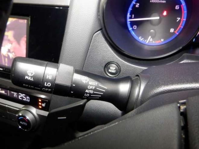 レガシィB4 2.5 リミテッド 4WD　本州仕入　4WD　ナビ　フルセグTV バックカメラ　Bluetoothオーディオ　ETC　エンスタ　全席シートヒーター　革シート　パワーシート　LEDヘッドライト　フォグランプ　パドルシフト　プッシュスタート 2500