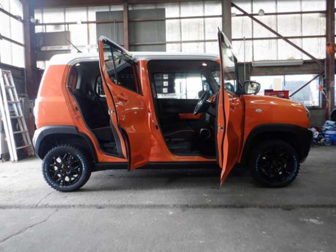 ハスラーG 4WD　本州仕入・後期型・ツートンカラー・ナビ・TV・B/T・リフトアップサス・R/Tタイヤ・衝突軽減・HID・スマートキー・プッシュスタート・ETC 660