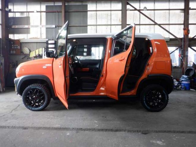 ハスラーG 4WD　本州仕入・後期型・ツートンカラー・ナビ・TV・B/T・リフトアップサス・R/Tタイヤ・衝突軽減・HID・スマートキー・プッシュスタート・ETC 660