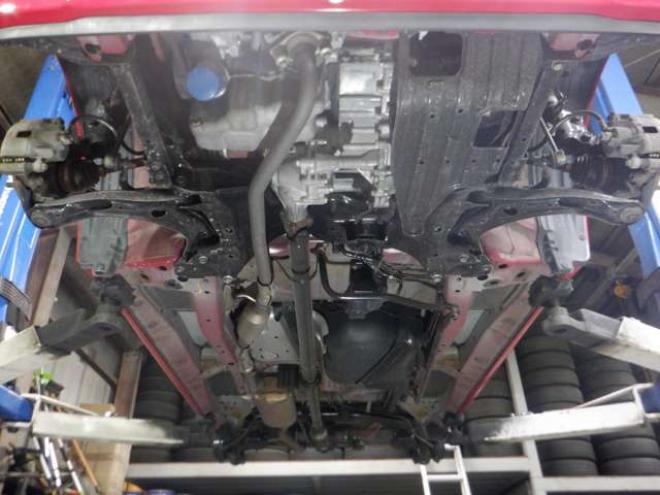 N-ONEプレミアム 4WD　本州仕入・ツートンカラー・スマホ連携ディスプレイオーディオ・B/T・バックカメラ・ETC・アイドリングストップ・フォグランプ・スマートキー・プッシュスタート・HDMI・HID・CTBA・ベンチシート 660