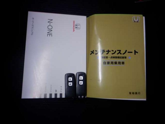 N-ONEプレミアム 4WD　本州仕入・ツートンカラー・スマホ連携ディスプレイオーディオ・B/T・バックカメラ・ETC・アイドリングストップ・フォグランプ・スマートキー・プッシュスタート・HDMI・HID・CTBA・ベンチシート 660