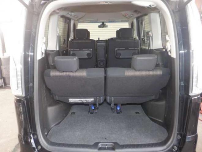 セレナ2.0 ハイウェイスター Vセレクション+Safety 4WD　4WD　本州仕入　後期型　ナビ　TV　Bカメラ　B/T　両側電動　LEDヘッドライト　インテリキー　プッシュスタート　1オーナー 2000