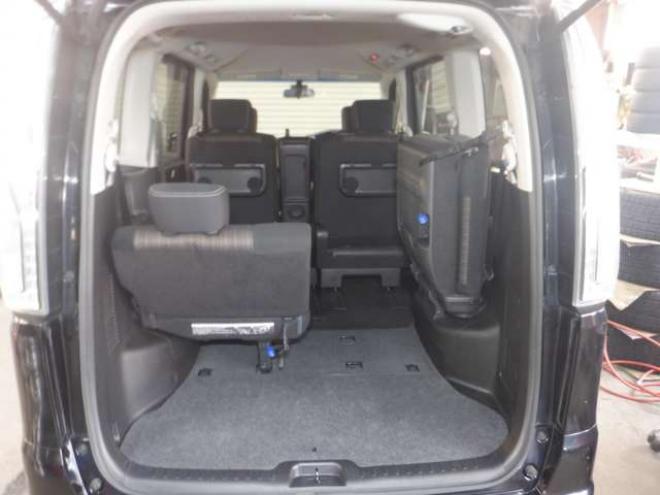 セレナ2.0 ハイウェイスター Vセレクション+Safety 4WD　4WD　本州仕入　後期型　ナビ　TV　Bカメラ　B/T　両側電動　LEDヘッドライト　インテリキー　プッシュスタート　1オーナー 2000