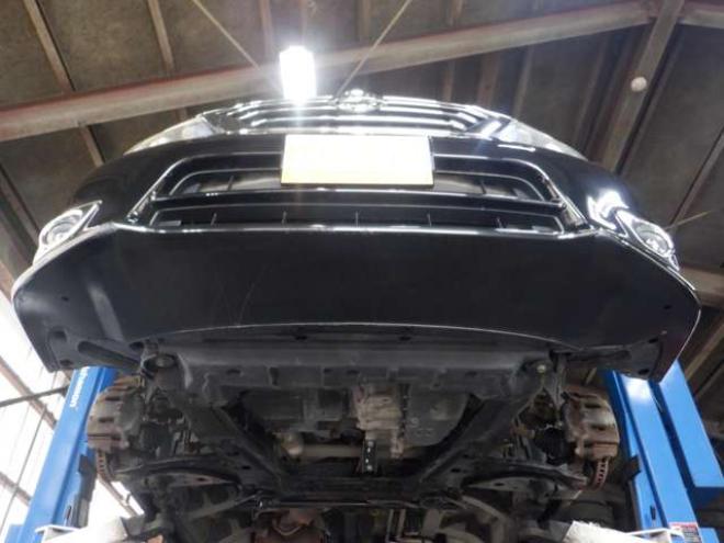 セレナ2.0 ハイウェイスター Vセレクション+Safety 4WD　4WD　本州仕入　後期型　ナビ　TV　Bカメラ　B/T　両側電動　LEDヘッドライト　インテリキー　プッシュスタート　1オーナー 2000