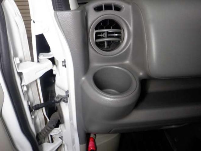 エブリイPC ハイルーフ 4WD　切替4WD　修復歴なし　キーレス　両側スライドドア　ETC　社外CDオーディオ　前席パワーウインドウ　ドアバイザー　オーバーヘッドシェルフ　プライバシーガラス 660