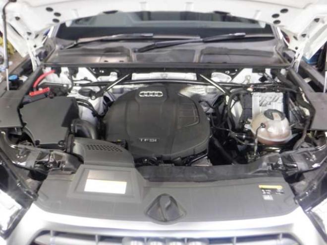 アウディQ5 2.0 TFSI クワトロ スポーツ ラグジュアリーパッケージ 4WD　本州仕入・Sライン・エクステリアパッケージ・ナビ・TV・B/T・全方位カメラ・革シート・電動シート・電動リアゲート・シートヒーター・LEDヘッドライト・バーチャルコックピット・ETC・ACC・ルーフレール 2000