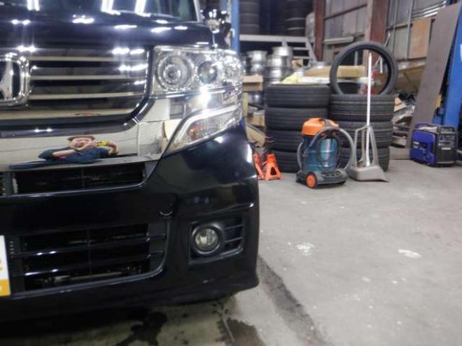 N-BOXカスタムG ターボパッケージ 4WD　ナビ・TV・Bカメラ・ETC・両側電動・クルコン・ターボ・HID・ETC・スマートキー・プッシュスタート・オートライト・オートエアコン・パドルシフト・ベンチレーション・フォグランプ・ 660