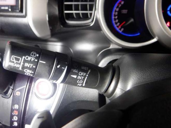 N-BOXカスタムG ターボパッケージ 4WD　ナビ・TV・Bカメラ・ETC・両側電動・クルコン・ターボ・HID・ETC・スマートキー・プッシュスタート・オートライト・オートエアコン・パドルシフト・ベンチレーション・フォグランプ・ 660