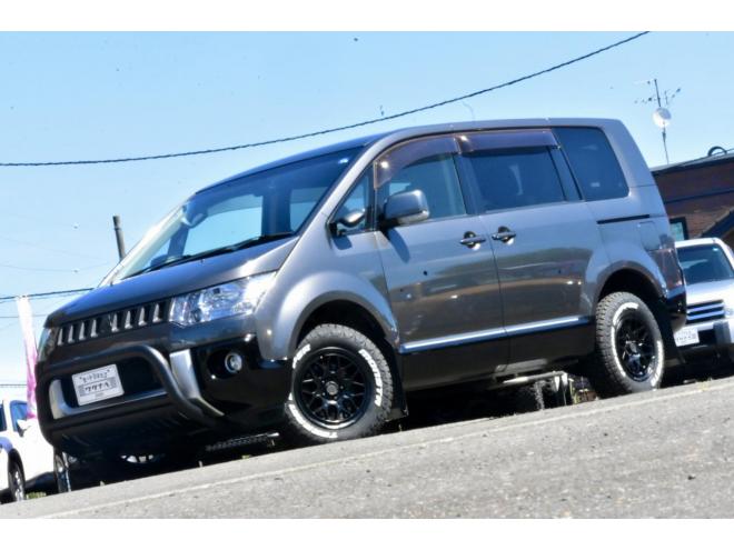 デリカD:5　Dパワーパッケージ　4WD　Ｆグリルラプターペイント　新品タイヤ／アルミ　新品フロントガード　シートカバー　ステップ付　社外ナビ／ＴＶ／バックカメラ　マッドフラップ