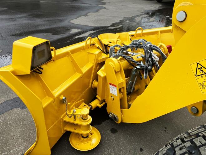 ホイールローダコマツ　未使用　WA40-8　建機