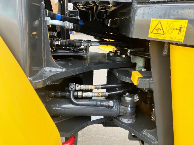 ホイールローダコマツ　未使用　WA40-8　建機
