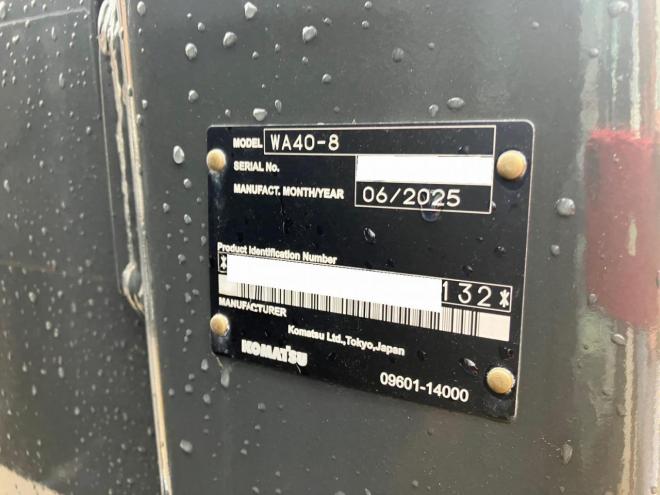 ホイールローダコマツ　未使用　WA40-8　建機