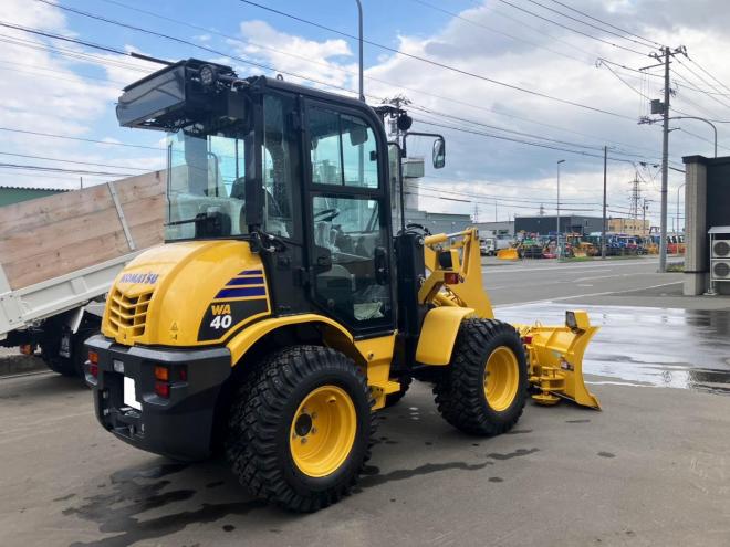 ホイールローダコマツ　未使用　WA40-8　建機