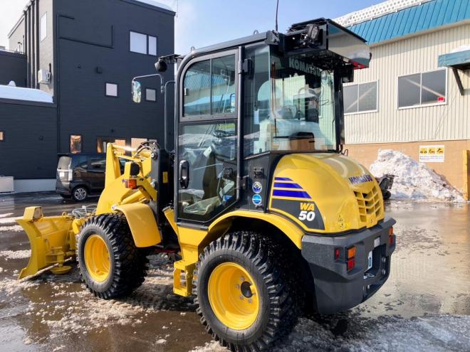 ホイールローダコマツ　未使用　WA50-8　建機