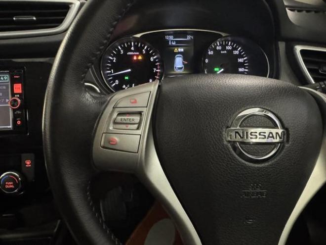 エクストレイル２０Ｘ　エマージェンシーブレーキＰＫＧ　本州仕入　寒冷地仕様　禁煙車　パワートランク　純正ＬＥＤヘッドライト　純正１７インチＡＷ　社外１７ＡＷ＋スタッドレスタイヤ付　純正ナビ　地デジ　Ｂｌｕｅｔｏｏｔｈ　バックカメラ　エンジンスターター 4WD 2000 5Dr