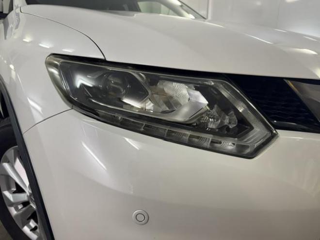 エクストレイル２０Ｘ　エマージェンシーブレーキＰＫＧ　本州仕入　寒冷地仕様　禁煙車　パワートランク　純正ＬＥＤヘッドライト　純正１７インチＡＷ　社外１７ＡＷ＋スタッドレスタイヤ付　純正ナビ　地デジ　Ｂｌｕｅｔｏｏｔｈ　バックカメラ　エンジンスターター 4WD 2000 5Dr