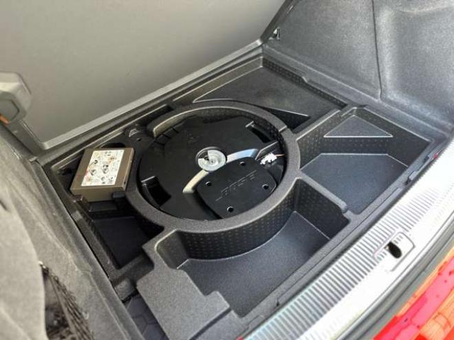 アウディRS Q3 2.5 4WD　ナビTV　バックカメラ　電動シート　パワステ　パワーウィンドウ　シートヒーター　エアコン　ETC　キーレスエントリー　アルミホイール　横滑り防止装置 正規輸入車 2500