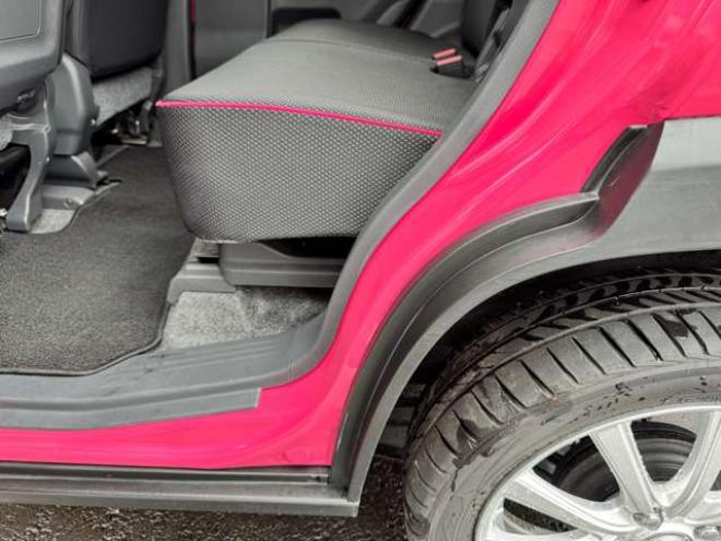 ハスラーX 4WD　プッシュスタート　スマートキー純正SDナビ　フルセグTV　バックカメラ　衝突被害軽減　横滑り防止　シートヒーターアイドリングストップ　HIDヘッドライト　ダウンヒルアシスト 660