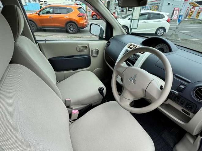 eKワゴンM 4WD　キーレス　5MT　純正オーディオ　CD　シートヒーター　電動格納ミラー　社外13インチアルミホイール 660