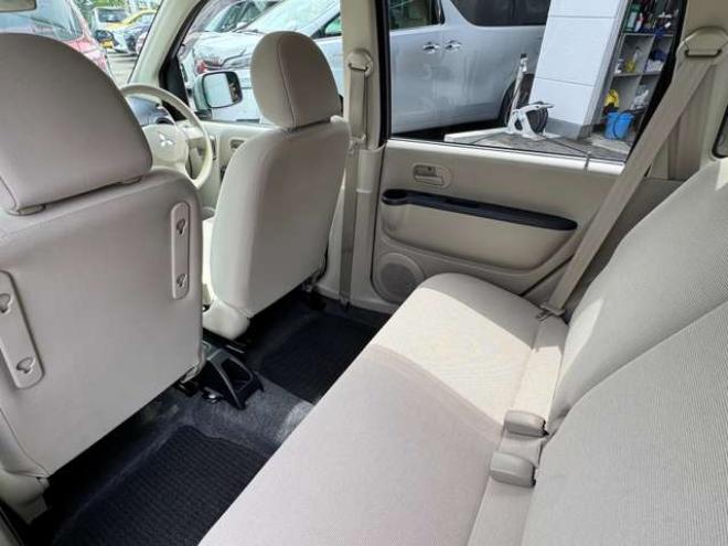 eKワゴンM 4WD　キーレス　5MT　純正オーディオ　CD　シートヒーター　電動格納ミラー　社外13インチアルミホイール 660