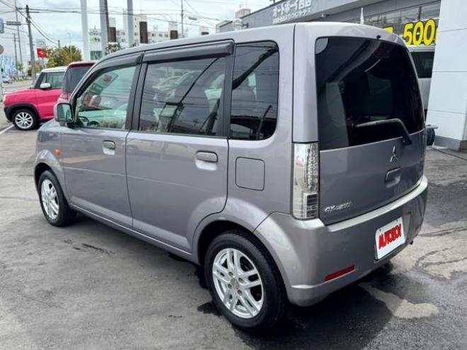 eKワゴンM 4WD　キーレス　5MT　純正オーディオ　CD　シートヒーター　電動格納ミラー　社外13インチアルミホイール 660