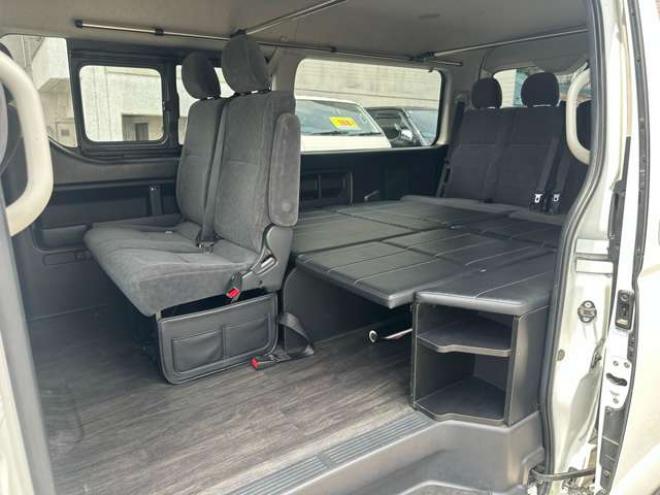 ハイエース2.7 GL ロング ミドルルーフ 4WD　プッシュスタート ETC パワースライドドア 前後ドラレコ 9インチナビ バックカメラ　フルセグTV DVD Bluetooth　フリップダウンモニター ベッドキット ワーク17AW　サブウーファー リアヒーター&クーラー 2700