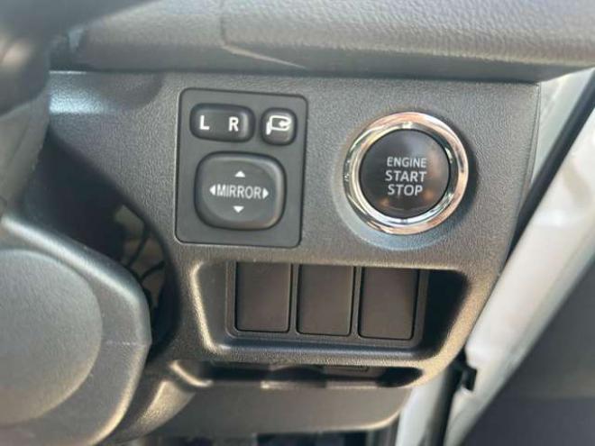 ハイエースバン2.7 スーパーGL ダークプライム ワイド ミドルルーフ ロングボディ 4WD　Pスタート スマートキー 両側スライドドア　LEDヘッドライト Fフォグ ハーフレザーシート 100V ベンチシート　ベッドキット リアクーラー ヒーター ステアリングスイッチ ディスプレイオーディオ　Bluetooth 2700