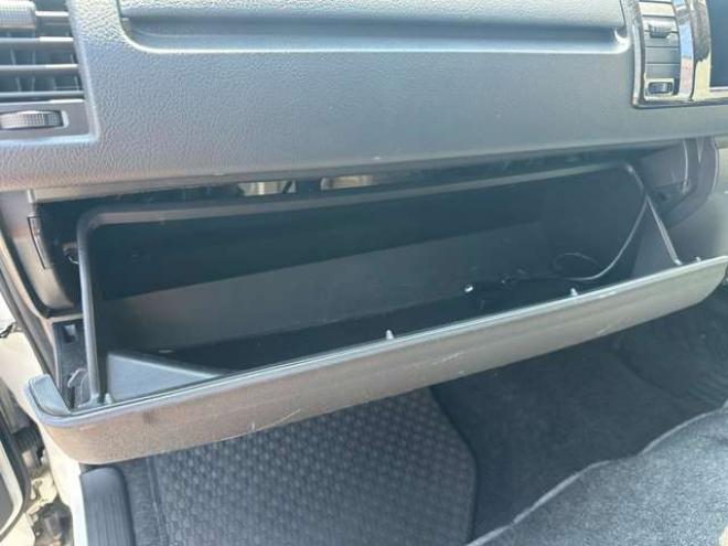 ハイエースバン2.7 スーパーGL ダークプライム ワイド ミドルルーフ ロングボディ 4WD　Pスタート スマートキー 両側スライドドア　LEDヘッドライト Fフォグ ハーフレザーシート 100V ベンチシート　ベッドキット リアクーラー ヒーター ステアリングスイッチ ディスプレイオーディオ　Bluetooth 2700