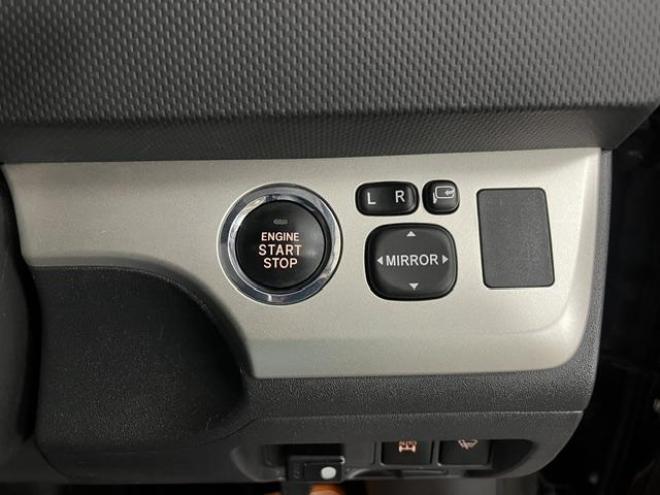 カローラルミオン１．８Ｓ　エアロツアラー　禁煙車　寒冷地仕様　純正エアロ　純正ナビ　地デジ　ＤＶＤ再生　Ｂｌｕｅｔｏｏｔｈオーディオ　ＰＵＳＨスタート　スマートキー　フロントガラス熱線　純正ドアバイザー　タイミングチェーン車　ＥＴＣ 4WD 1800 5Dr
