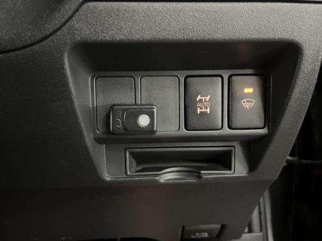 カローラルミオン１．８Ｓ　エアロツアラー　禁煙車　寒冷地仕様　純正エアロ　純正ナビ　地デジ　ＤＶＤ再生　Ｂｌｕｅｔｏｏｔｈオーディオ　ＰＵＳＨスタート　スマートキー　フロントガラス熱線　純正ドアバイザー　タイミングチェーン車　ＥＴＣ 4WD 1800 5Dr