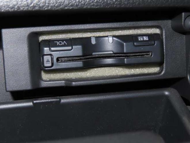セレナ2.0 ハイウェイスター Vセレクション 4WD　4WDTVナビBカメETC 2000