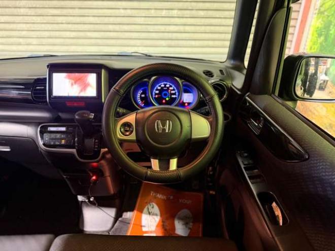 N-BOXカスタムG Lパッケージ 4WD　防錆塗装4WDTVナビBカメドラレコ 660