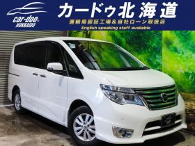 セレナ　2.0 ハイウェイスター Vセレクション+SafetyII 4WD　防錆塗装4WDドラレコエンスタ積込タイヤ 2000