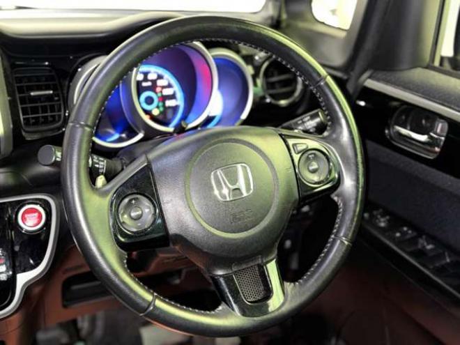 N-BOXカスタムG ターボSSパッケージ 4WD　防錆塗装4WDTVナビBカメエンスタ 660