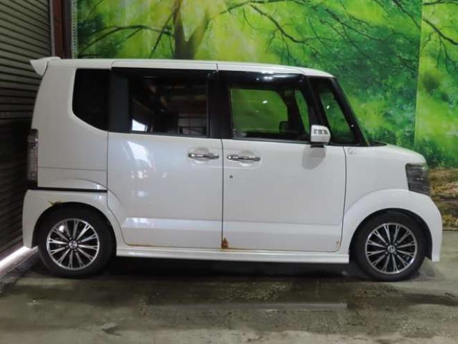 N-BOXG ターボパッケージ 4WD　防錆塗装4WDCDエンスタドラレコ 660