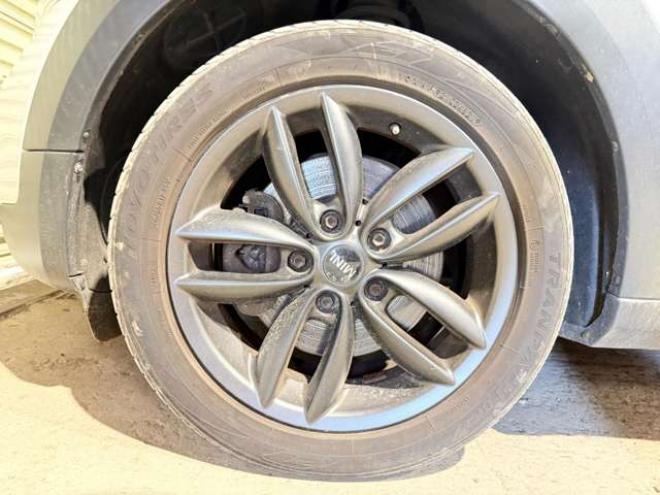 ミニクロスオーバー クーパーS オール4　防錆塗装4WDキーレスワンセグナビ 正規輸入車 1600