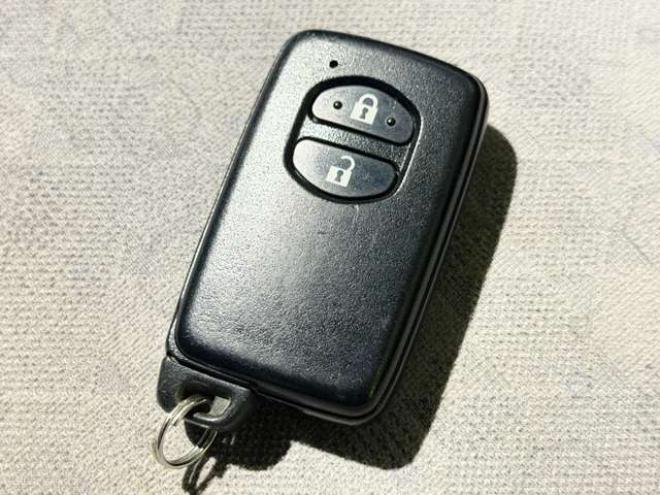 ヴィッツ1.3 U 4WD　防錆塗装4WDスマキーCDETC 1300