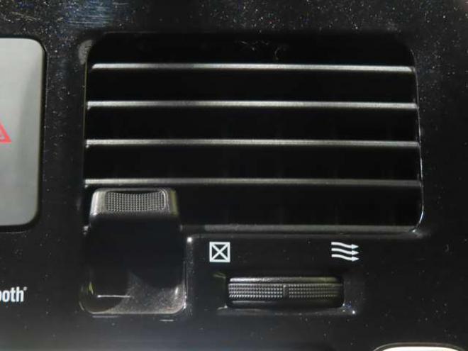 リーフG　TVナビBカメETC 2WD 不明